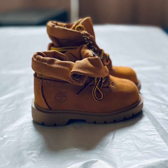 Timberland infants roll top boot new in original box - Picture 3 of 7